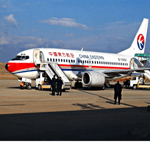 兴东航空货运航空快运业稳步发展的原因是什么？